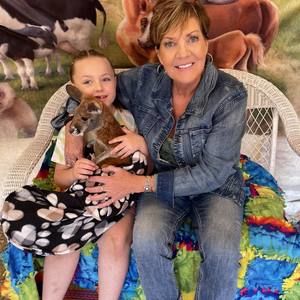 Meet your Posher, Kay